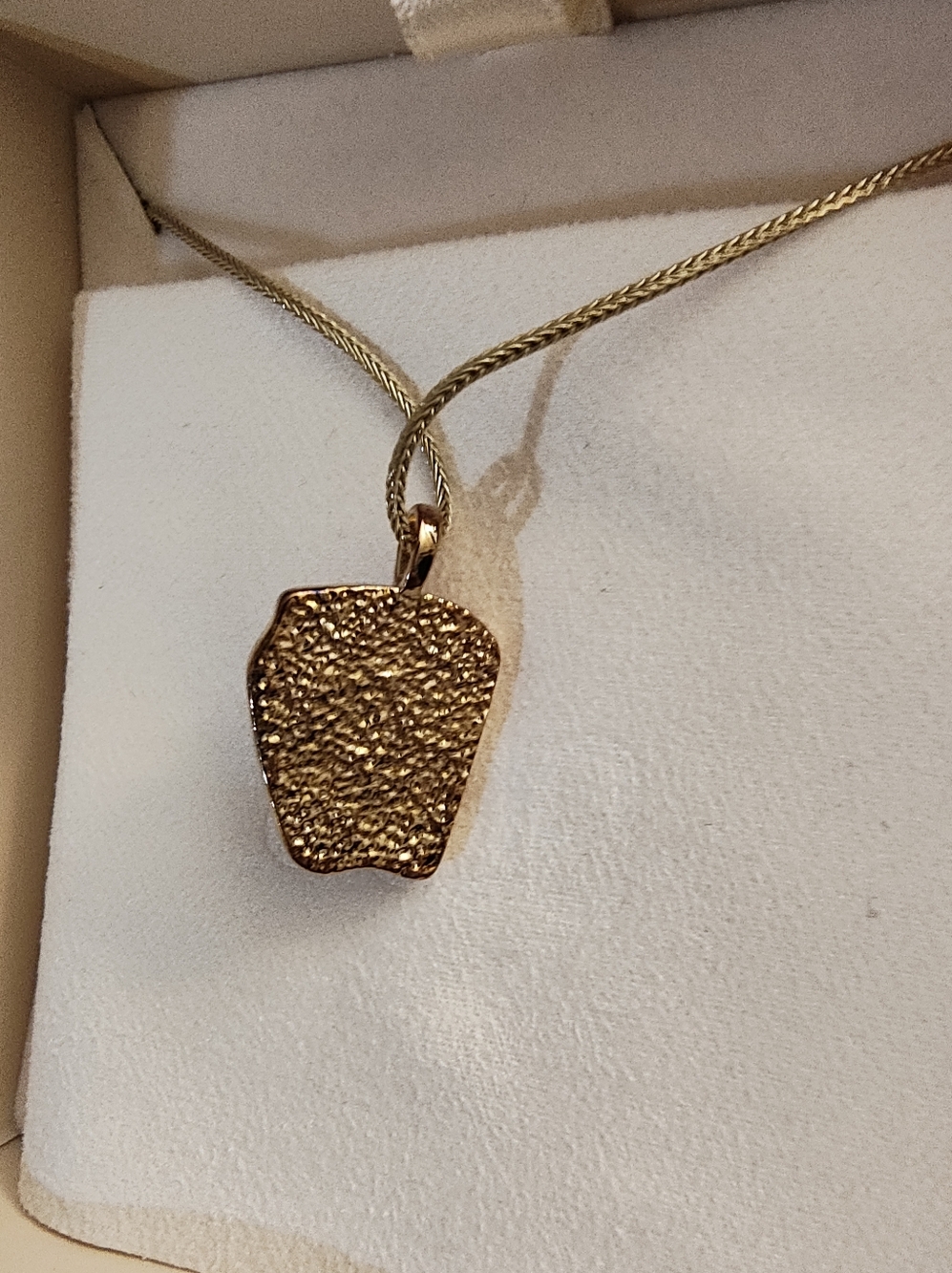 Awe Inspired Freya Necklace, Ancients Collection 2021 - Picture 6 of 7
